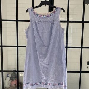 Vine Yard Vines blue seer sucker dress